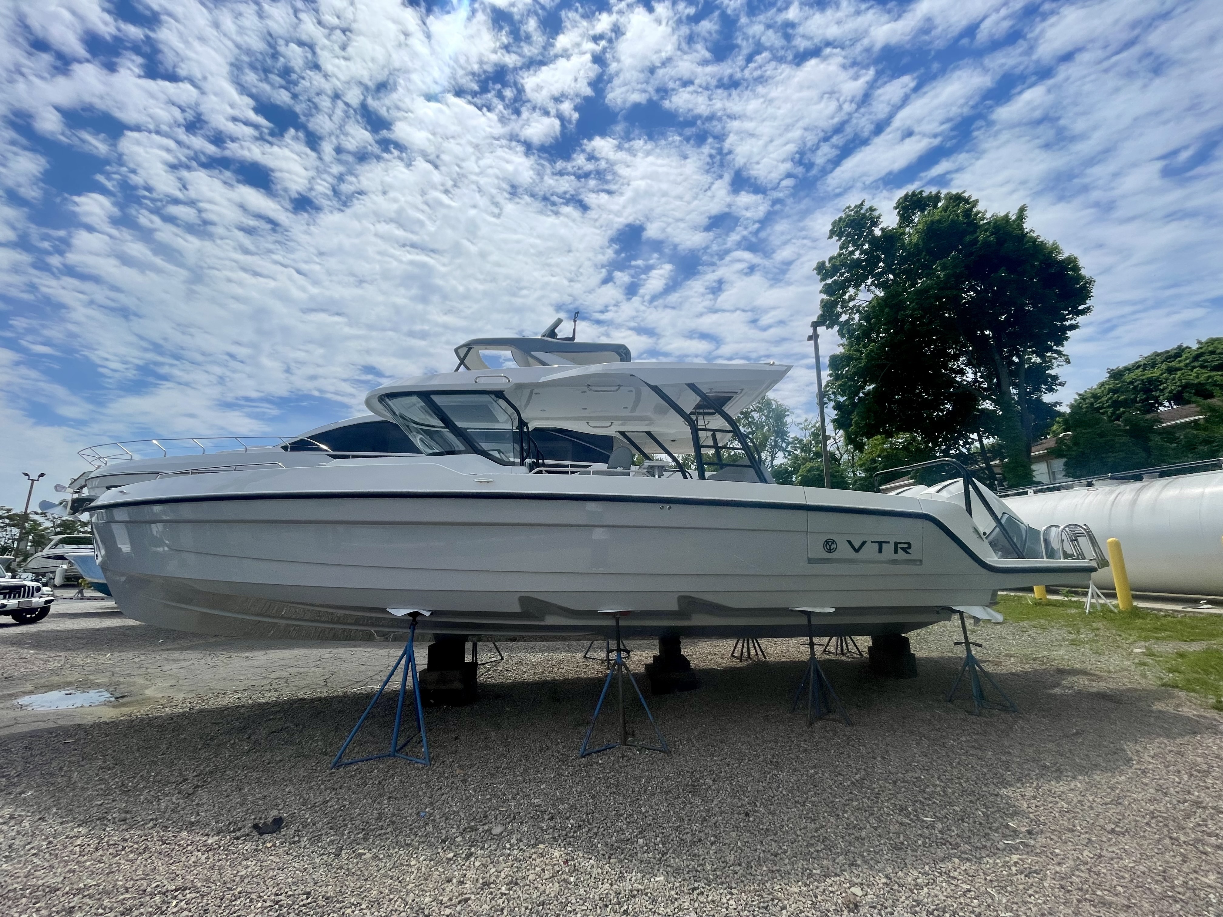 2026 Cruisers Yachts 38 VTR in quincy MA