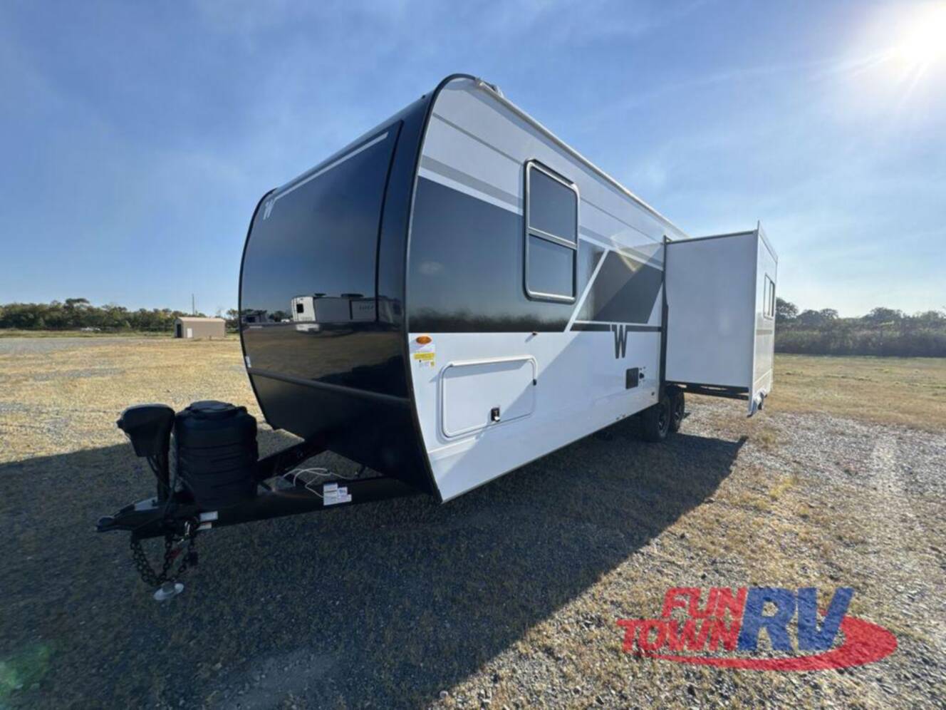 A photo of this 2026 Winnebago Thrive 25RLS