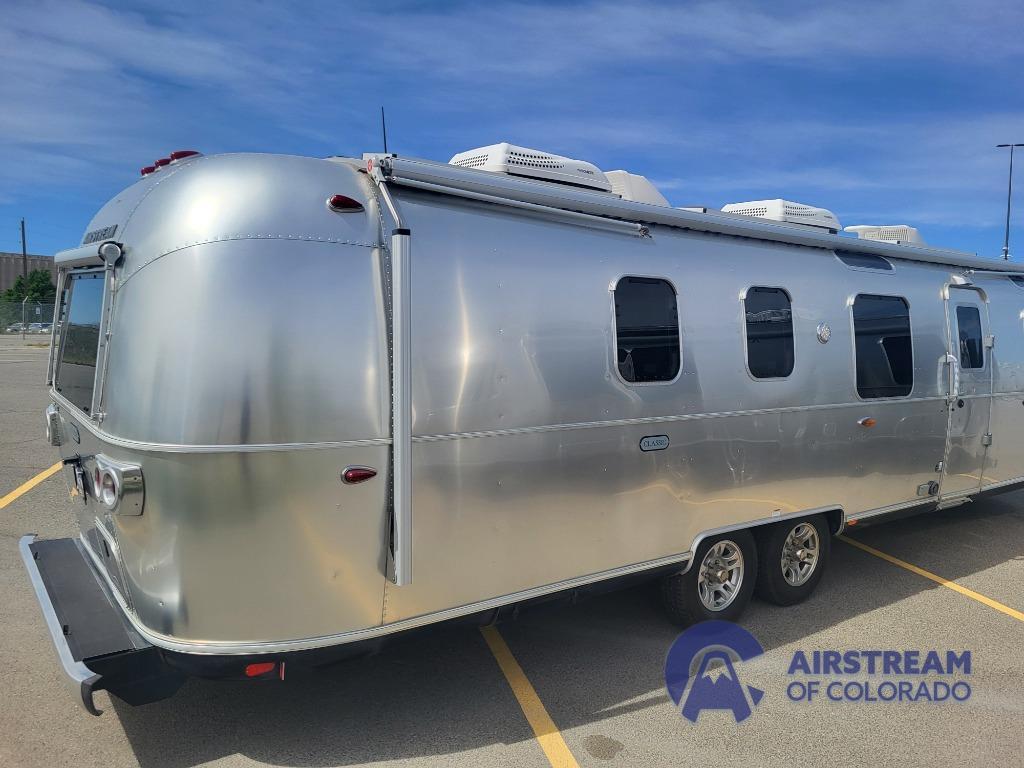 2020 Airstream Classic 33FB Queen in denver CO