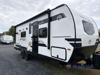 2025 FOREST RIVER SURVEYOR LEGEND 204MKLE