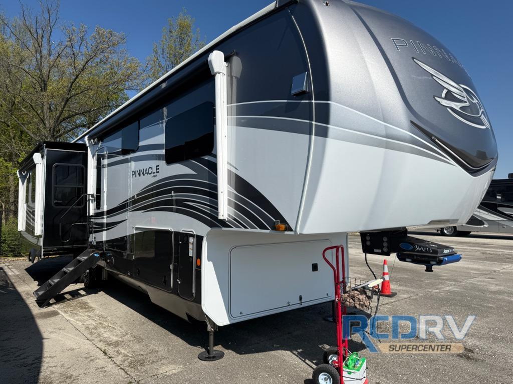 2023 Jayco Pinnacle 36KPTS in pataskala OH