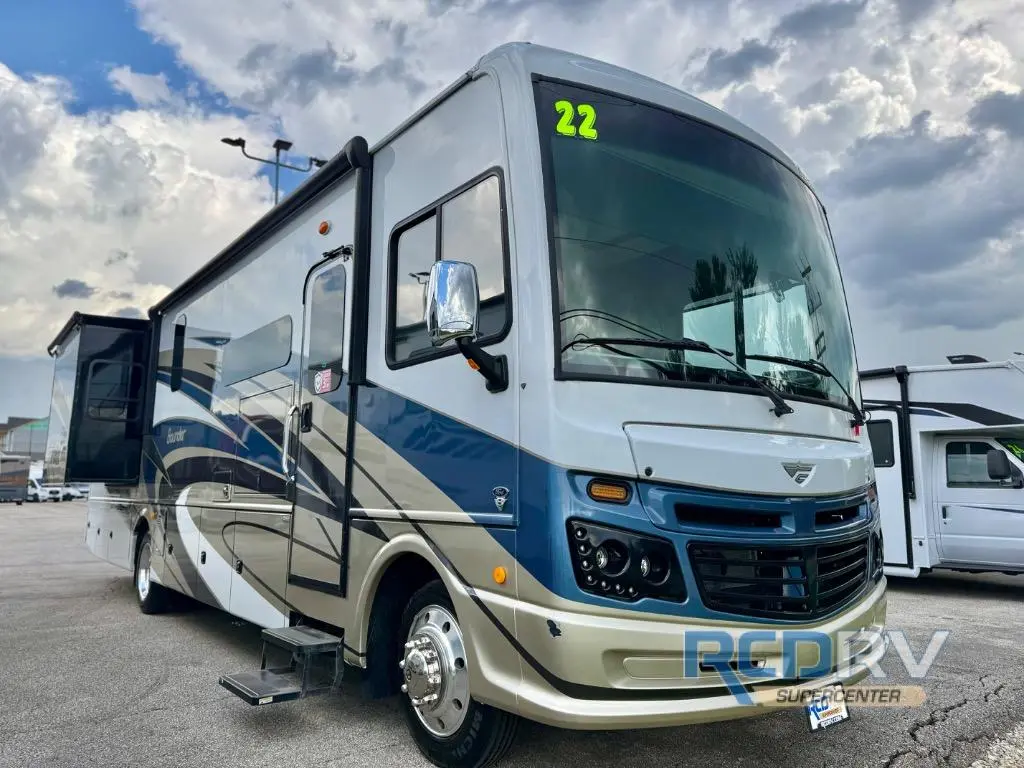 2022 Fleetwood Rv Bounder 35K RV