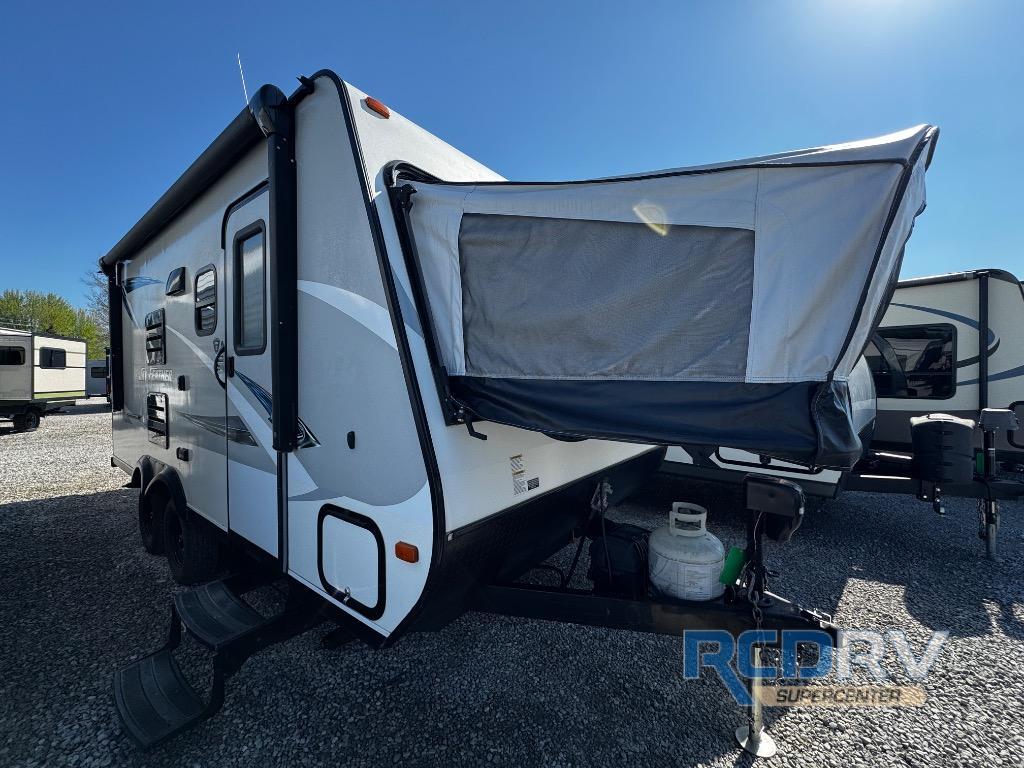 2017 Jayco Jay Feather 7 17XFD in north ridgeville OH