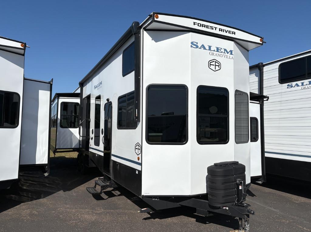 2026 Forest River Rv Salem Grand Villa 42DL in arkansaw WI