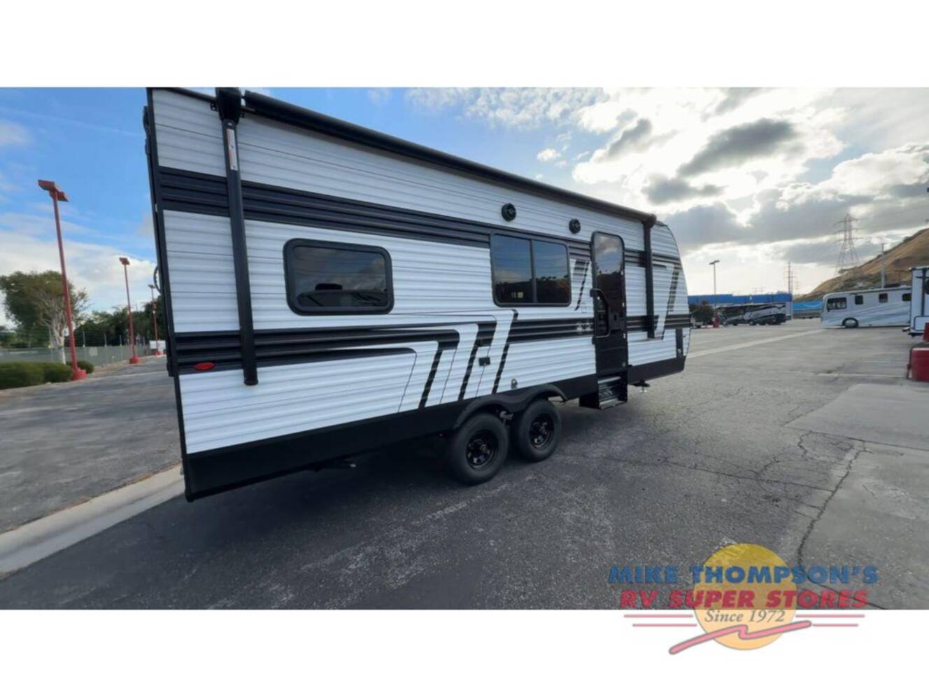 A photo of this 2026 Grand Design Momentum MAV 22MAV