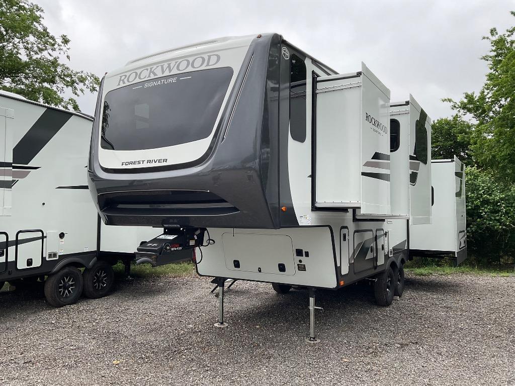 2026 Forest River Rv Rockwood Signature 290SFK in west boerne TX