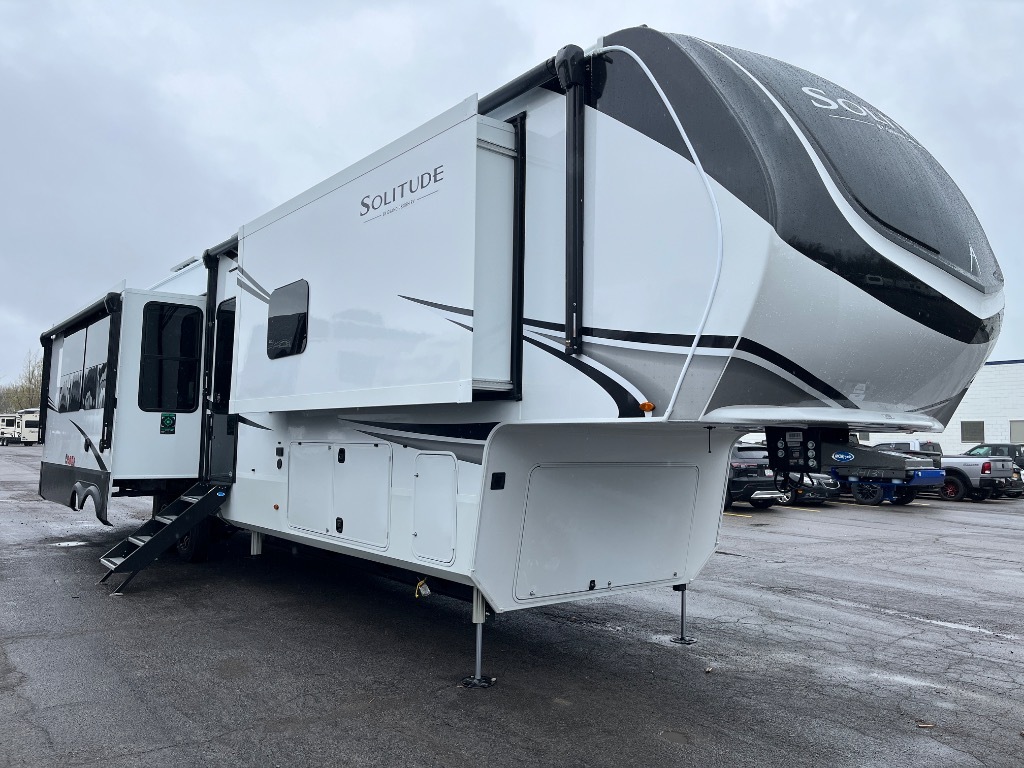 2026 Grand Design Solitude 417KB in orchard park NY