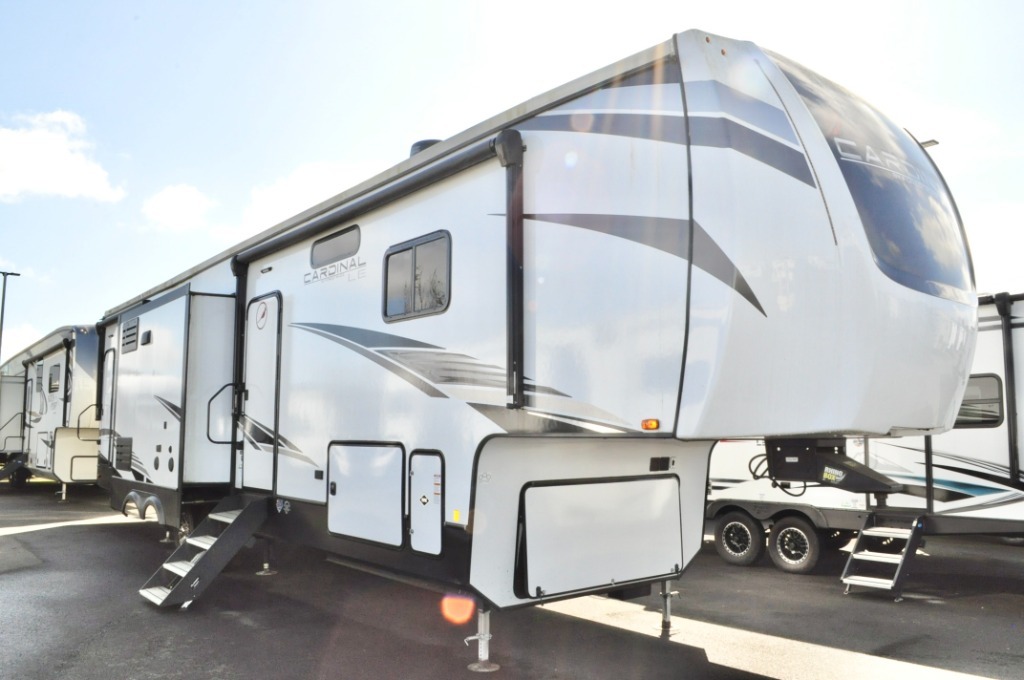 2022 Forest River Rv Cardinal 383BHLE in fife WA