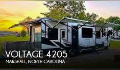 2021 Dutchmen Voltage 4205 Fifth Wheel Toy Hauler RV
