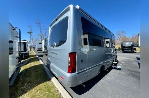 2026 Airstream Atlas Murphy Suite Tommy Bahama MURPHY SUITE TOMMY BAHAMA EDITION in latham NY