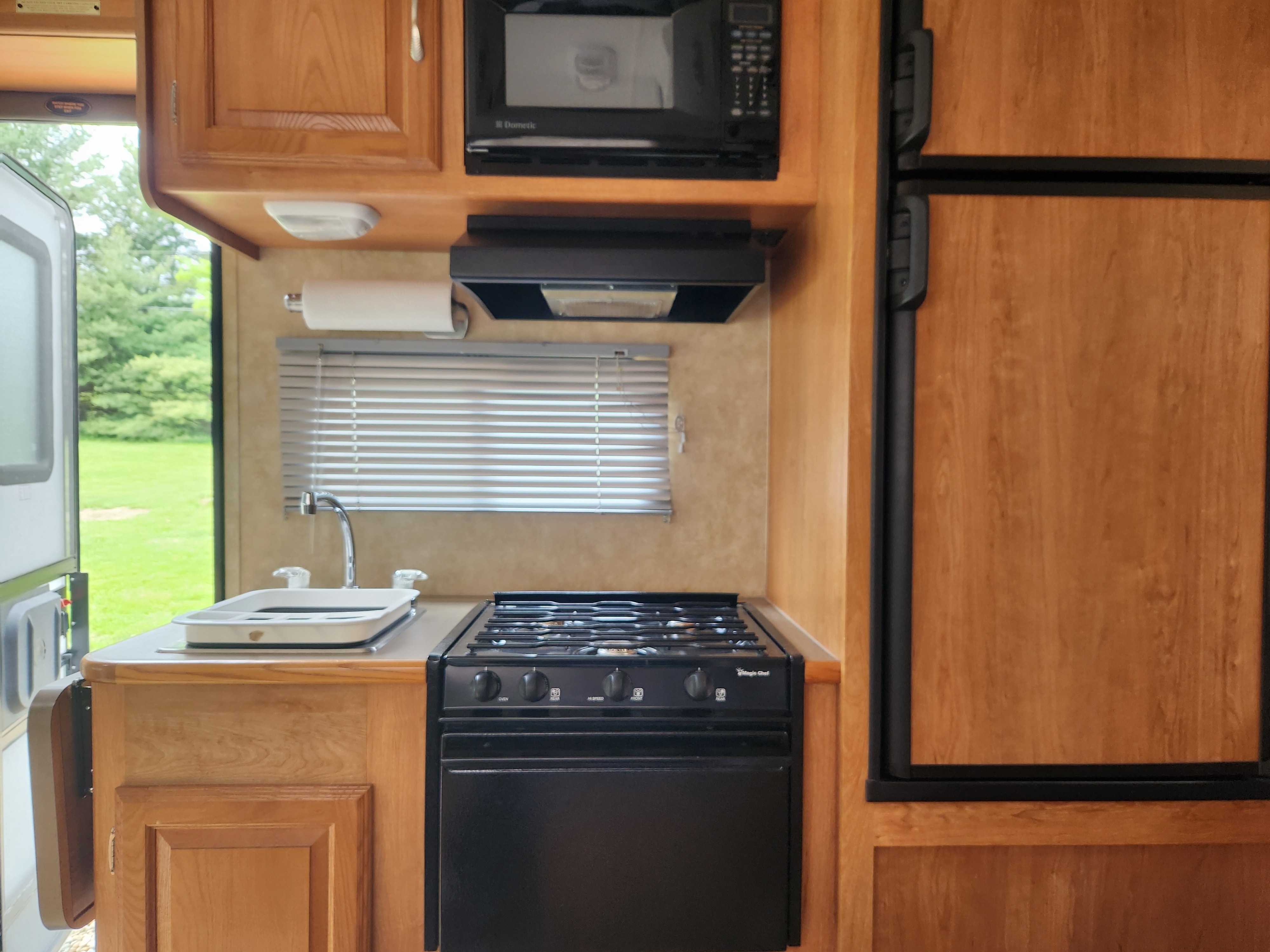 2008 Coachmen FREELANDER 2130QB in greenwich OH