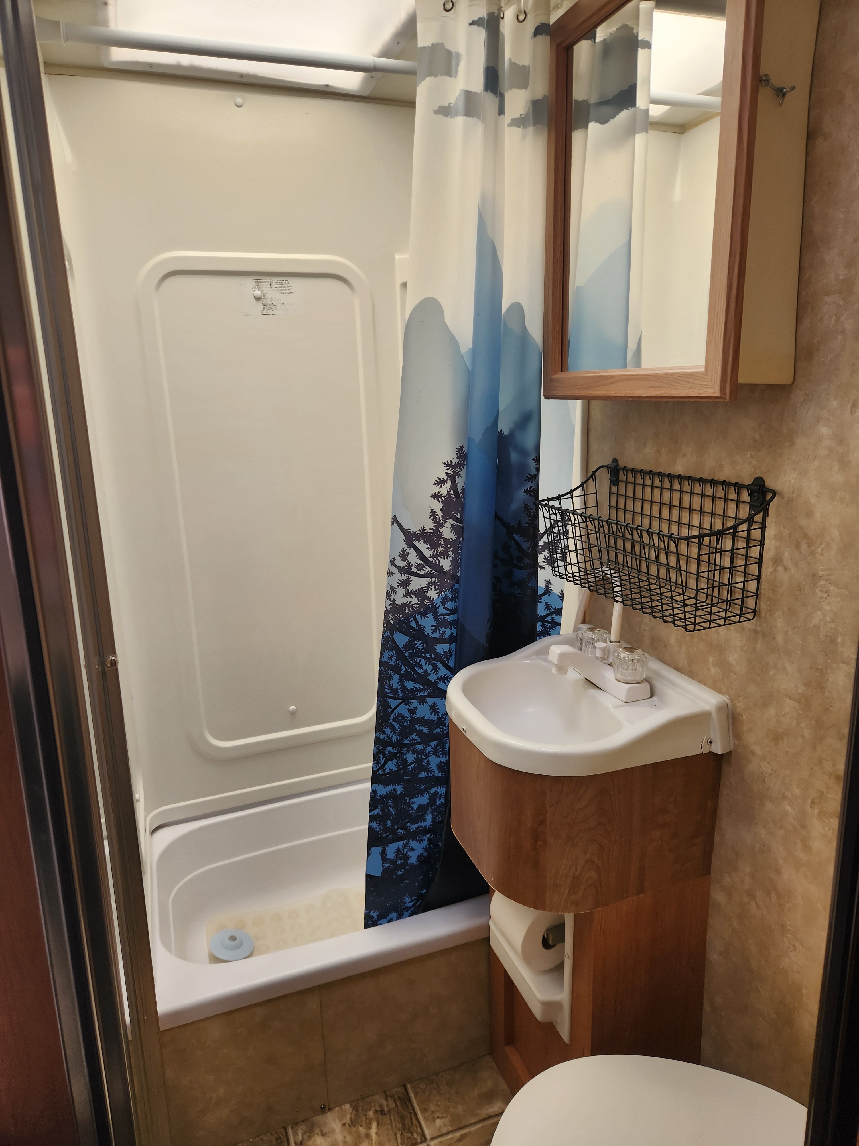 2008 Coachmen FREELANDER 2130QB in greenwich OH