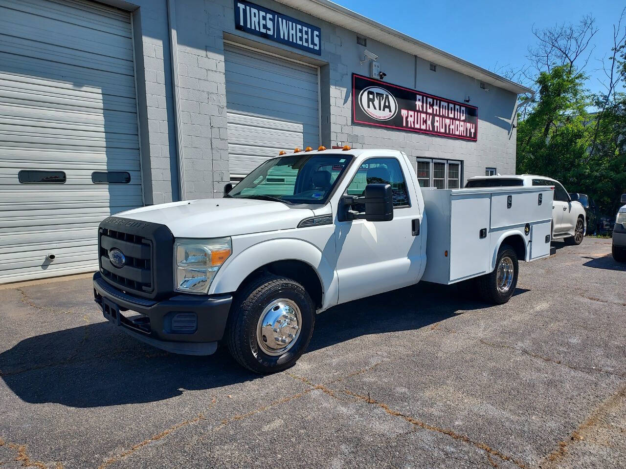 2015 FORD F350 in Richmond, VA
