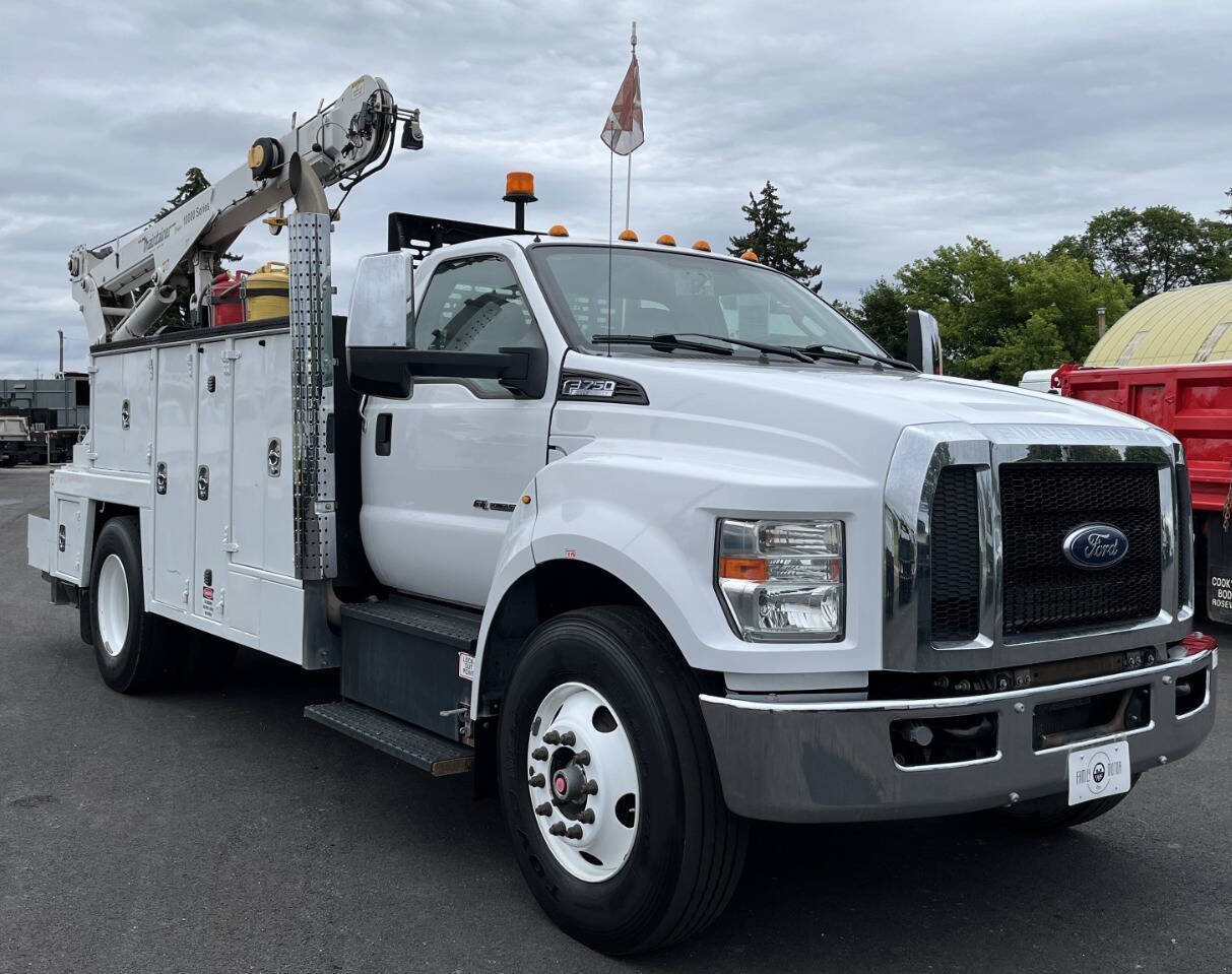 2017 FORD F750 in Hayden, ID