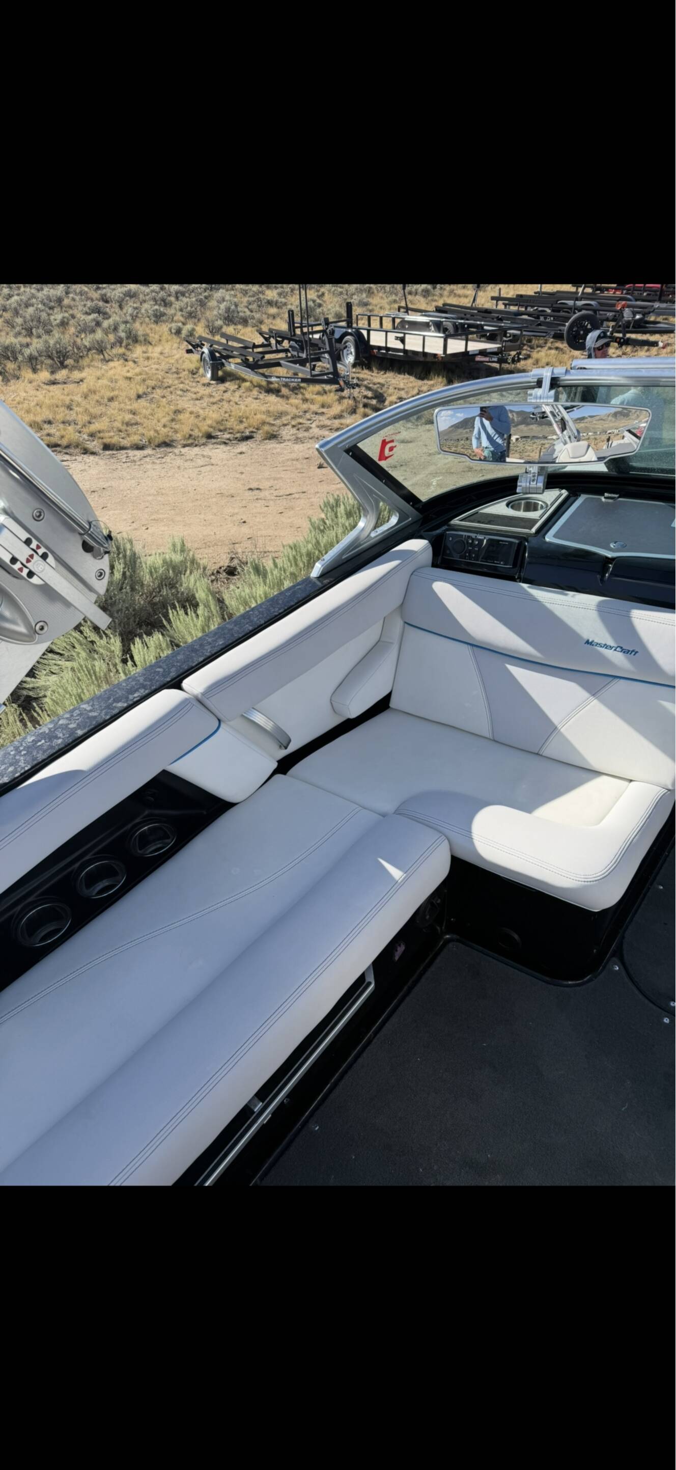 A photo of this 2017 Mastercraft Xt20