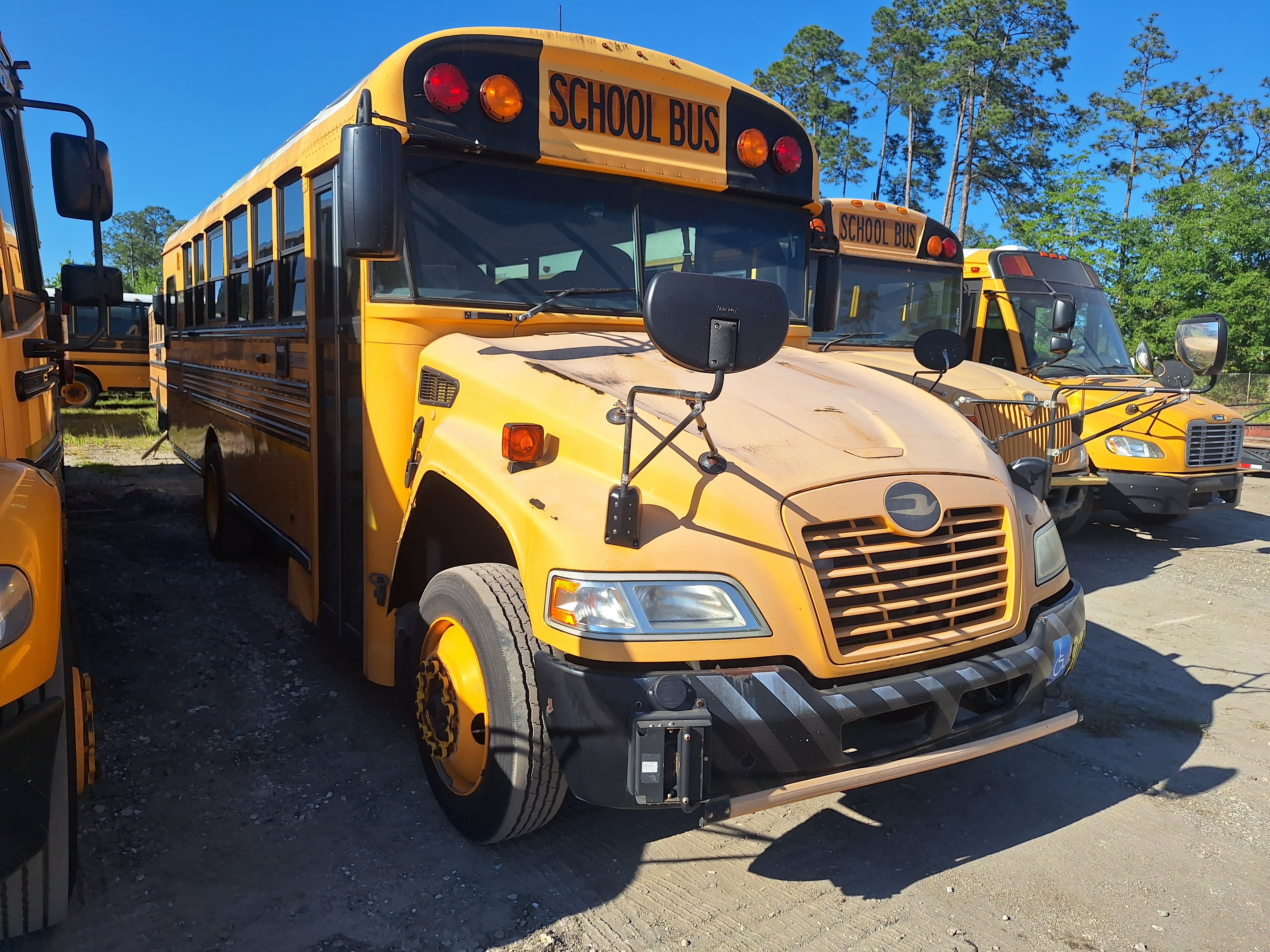 2016 BLUE BIRD BUS 8 window wheelchair lift bus in Jacksonville, FL