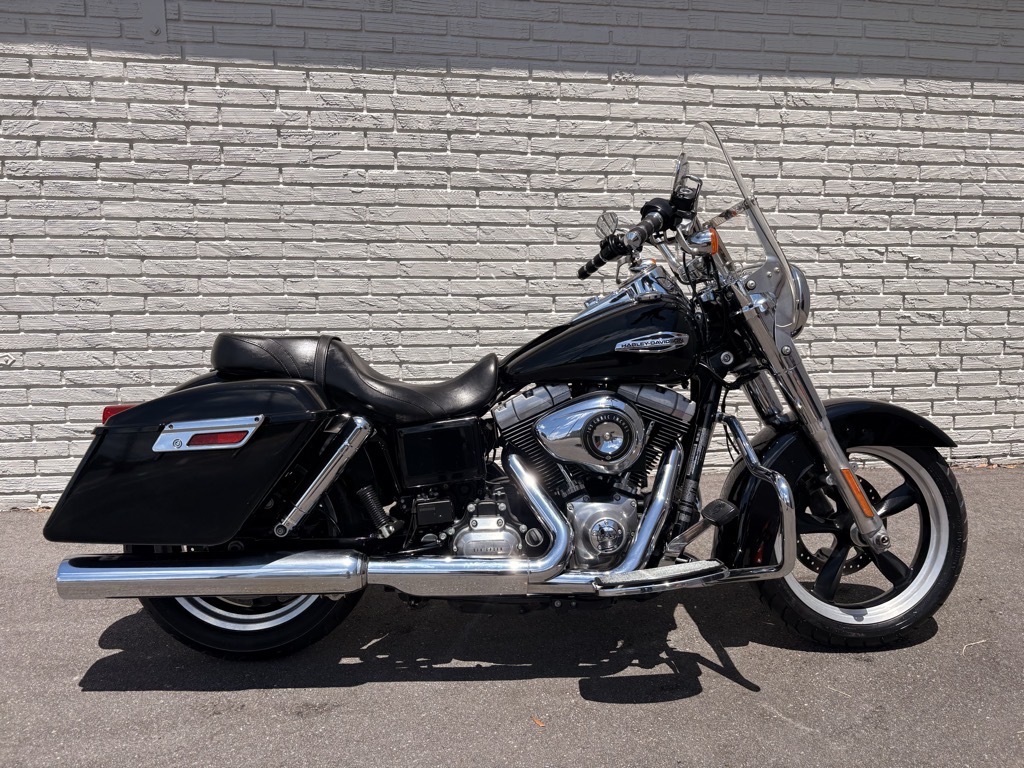 2015 Harley-Davidson DYNA SWITCHBACK in Lake Alfred, FL