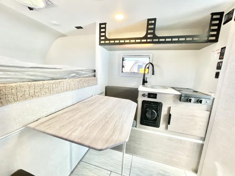 2026 Lance Squire SQ610