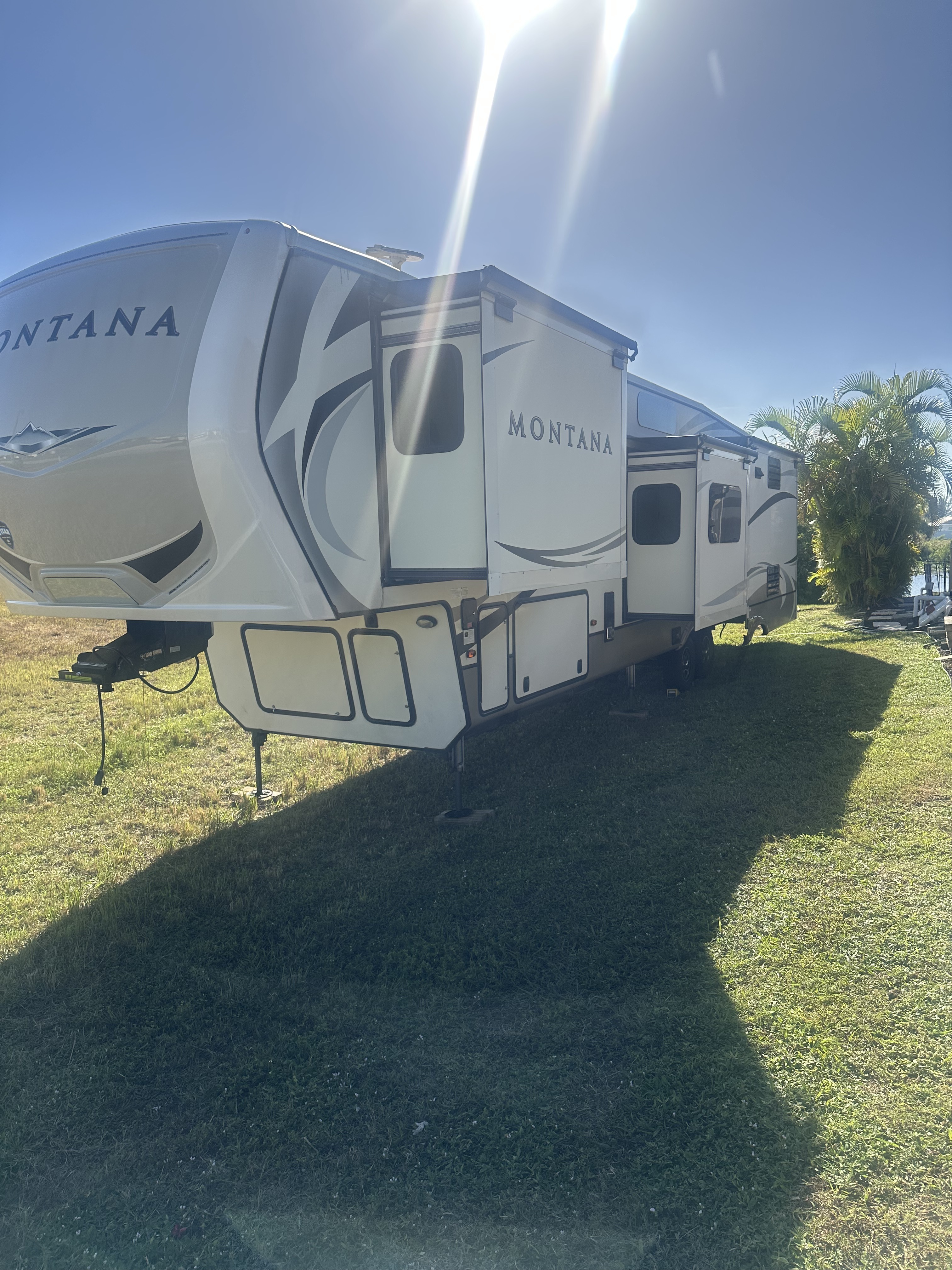 2019 Keystone MONTANA 3950BR RV