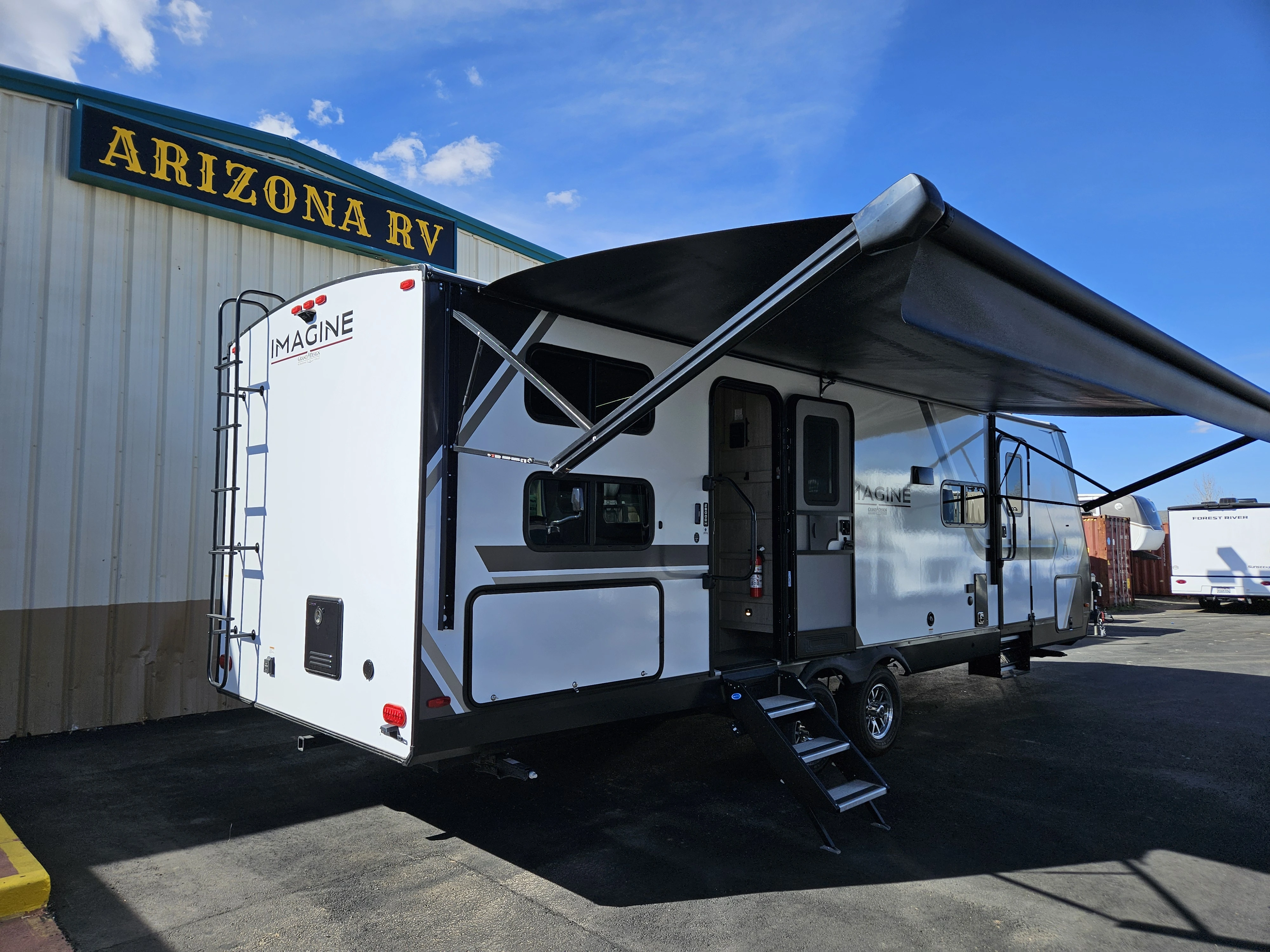 2025 Grand Design IMAGINE 2800BH RV