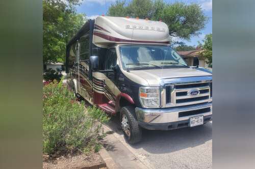 2014 Coachmen CONCORD 300TS in austin TX