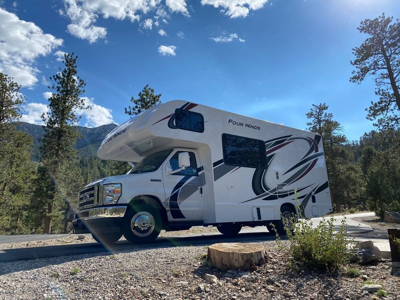 2021 Thor Motor Coach FOUR WINDS 22E RV