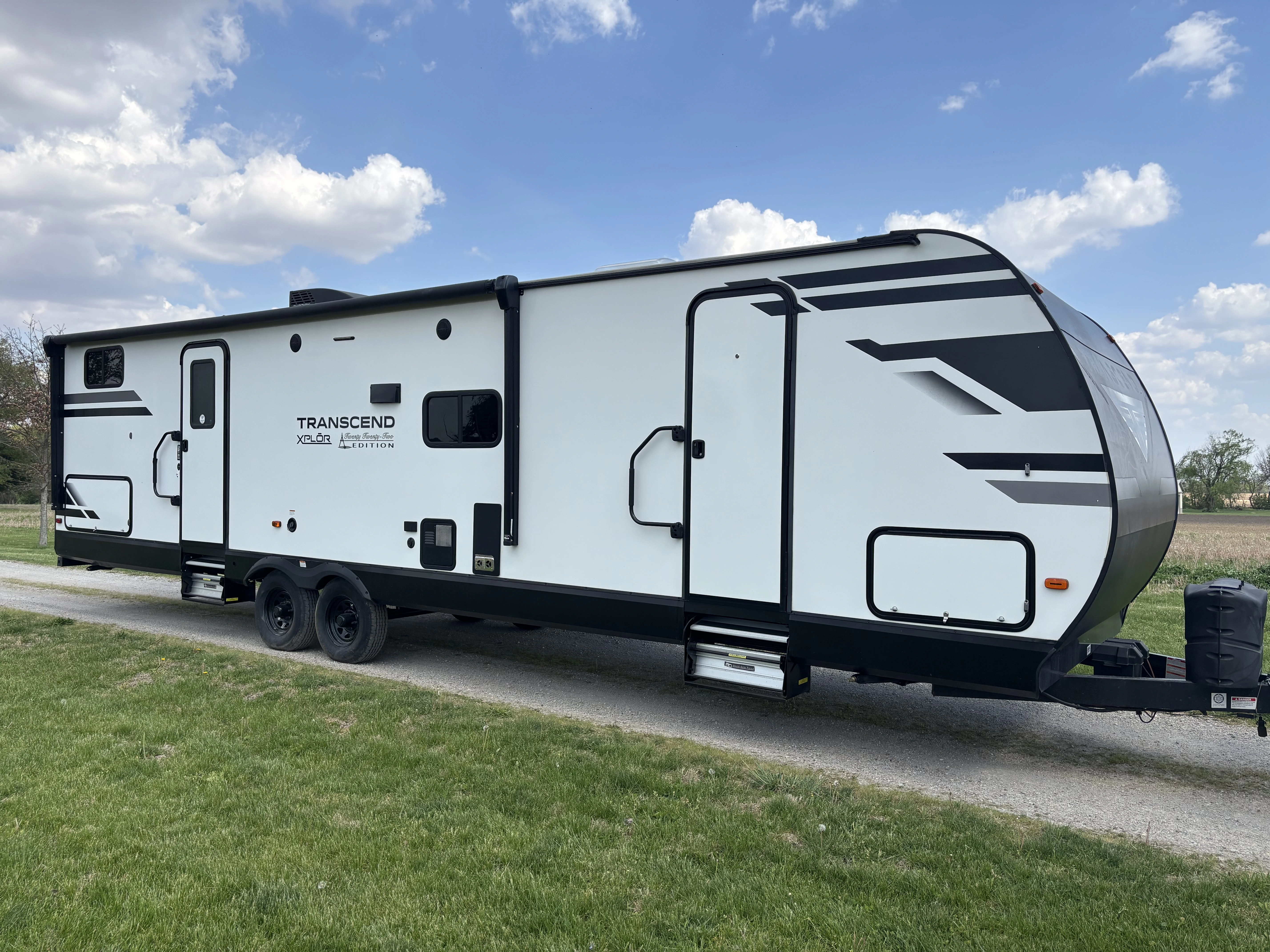 2022 Grand Design TRANSCEND XPLOR 321BH RV