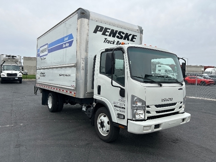 2021 ISUZU NPR HD in Obetz, OH