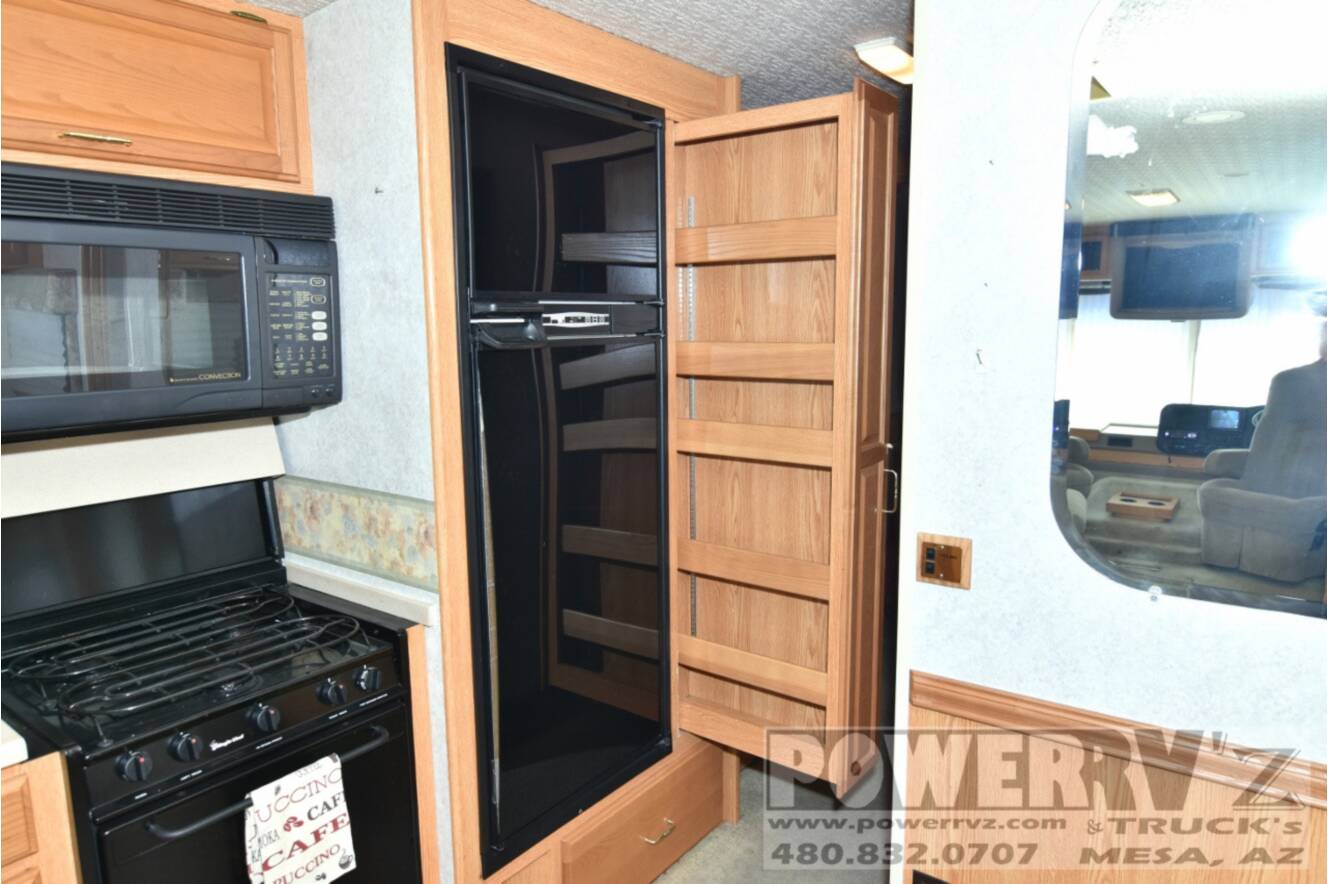 A photo of this 2001 Winnebago Adventurer 32V