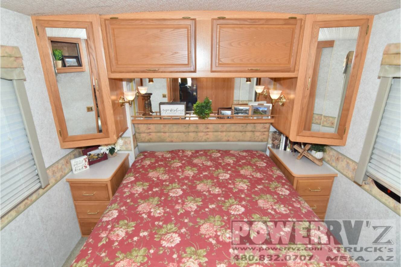 A photo of this 2001 Winnebago Adventurer 32V