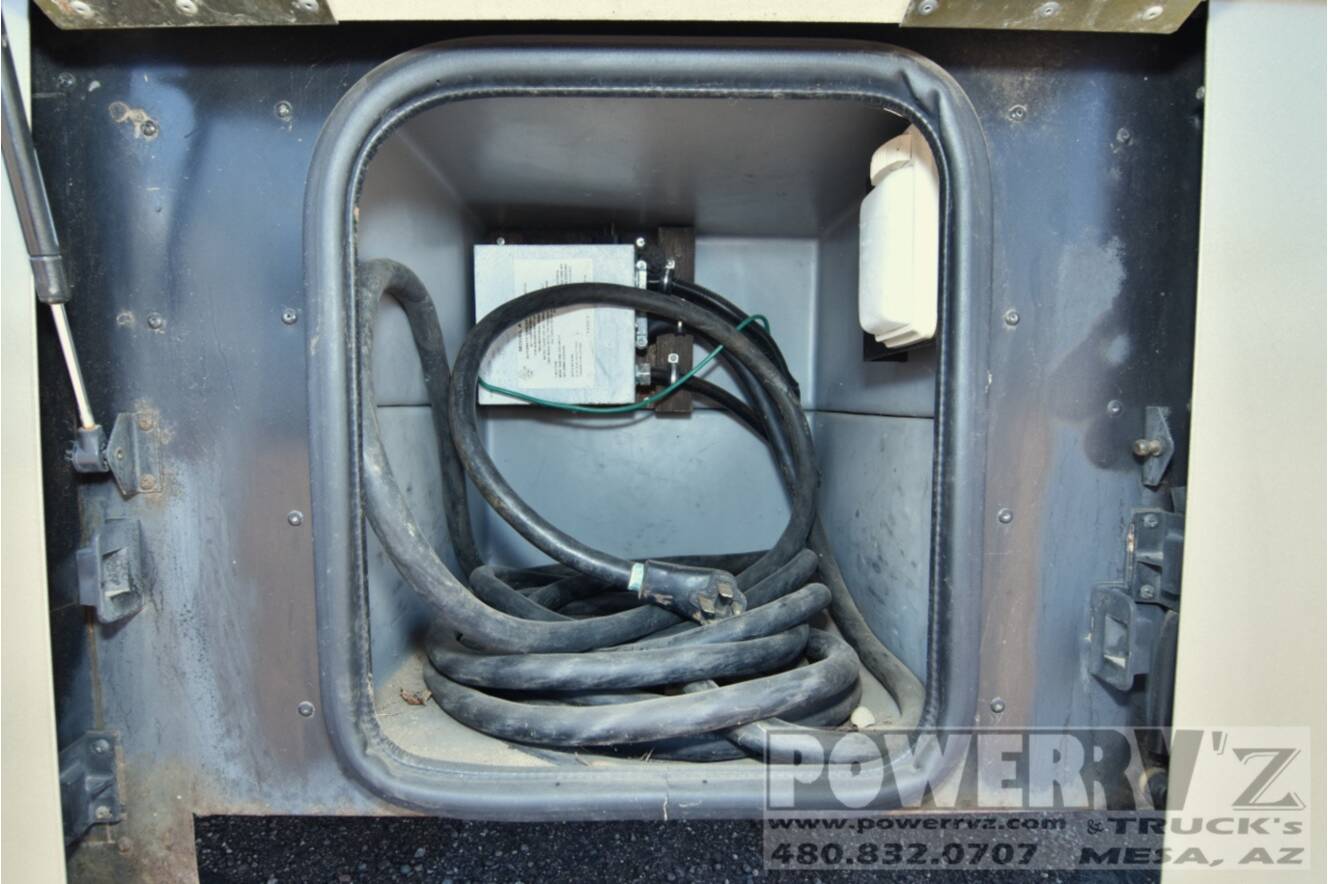 A photo of this 2001 Winnebago Adventurer 32V