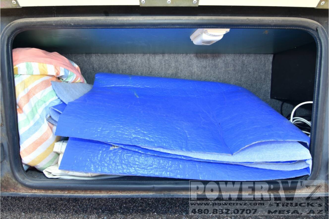 A photo of this 2001 Winnebago Adventurer 32V