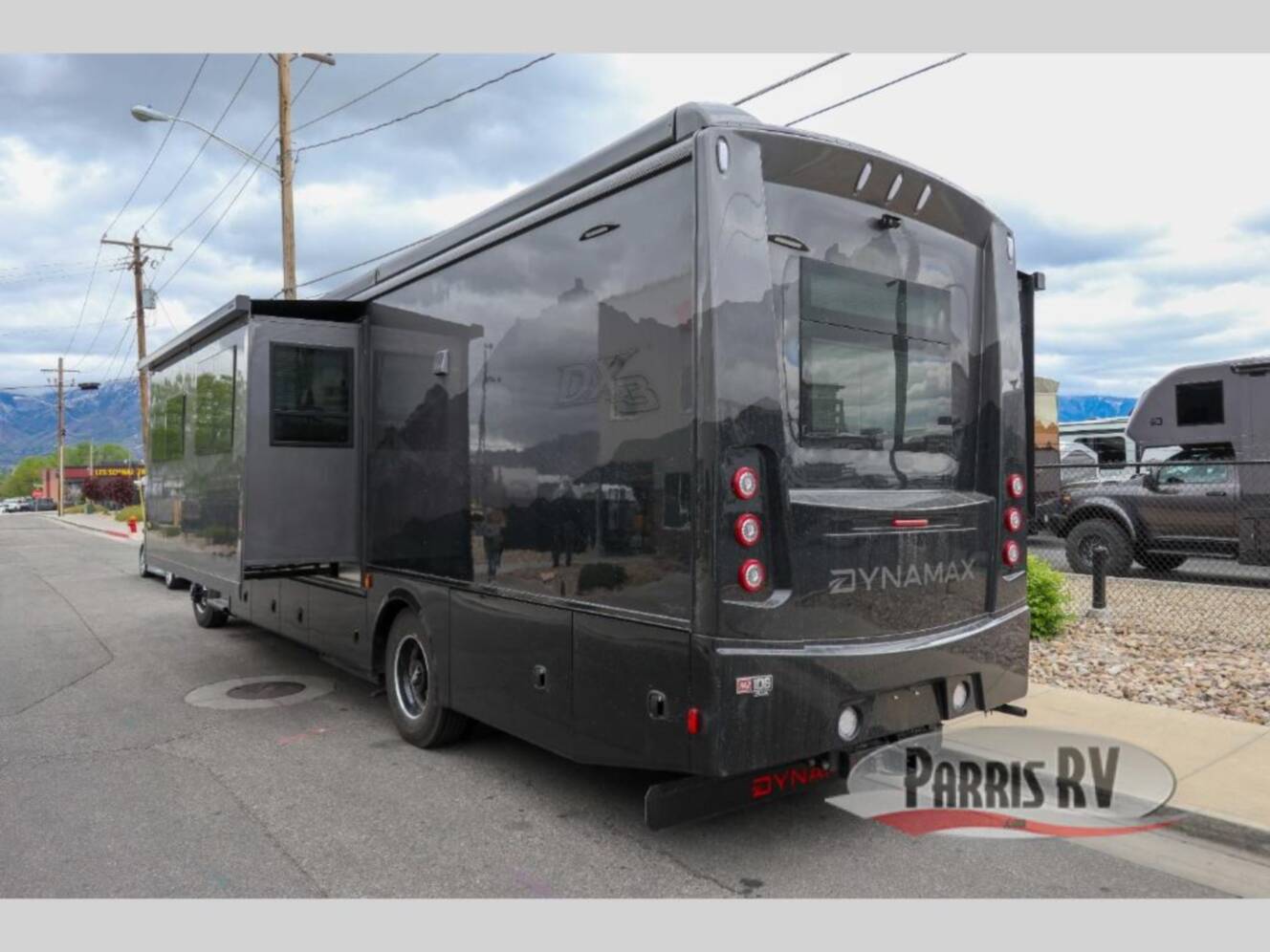 A photo of this 2026 Dynamax DX3 34KD