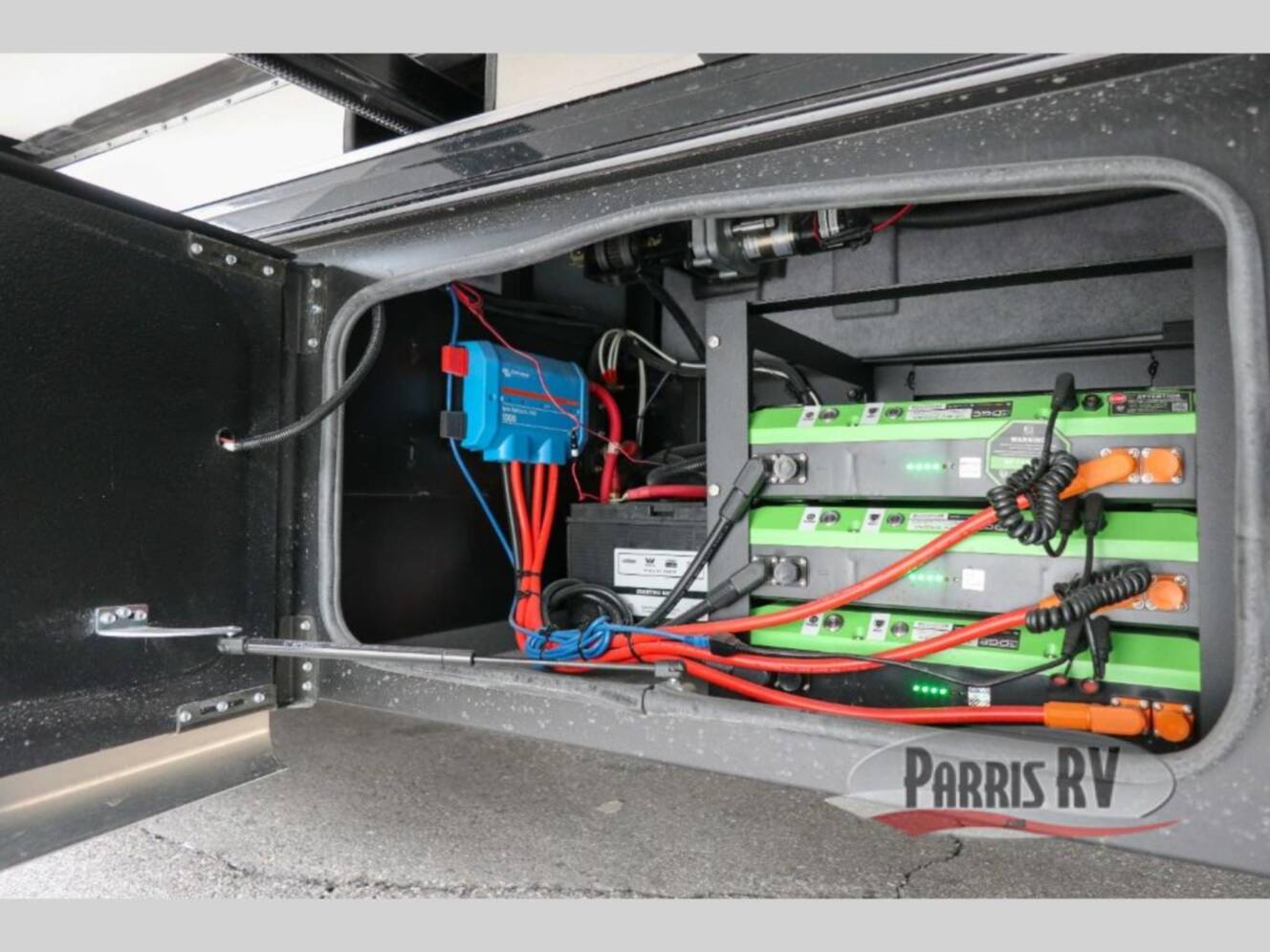 A photo of this 2026 Dynamax DX3 34KD