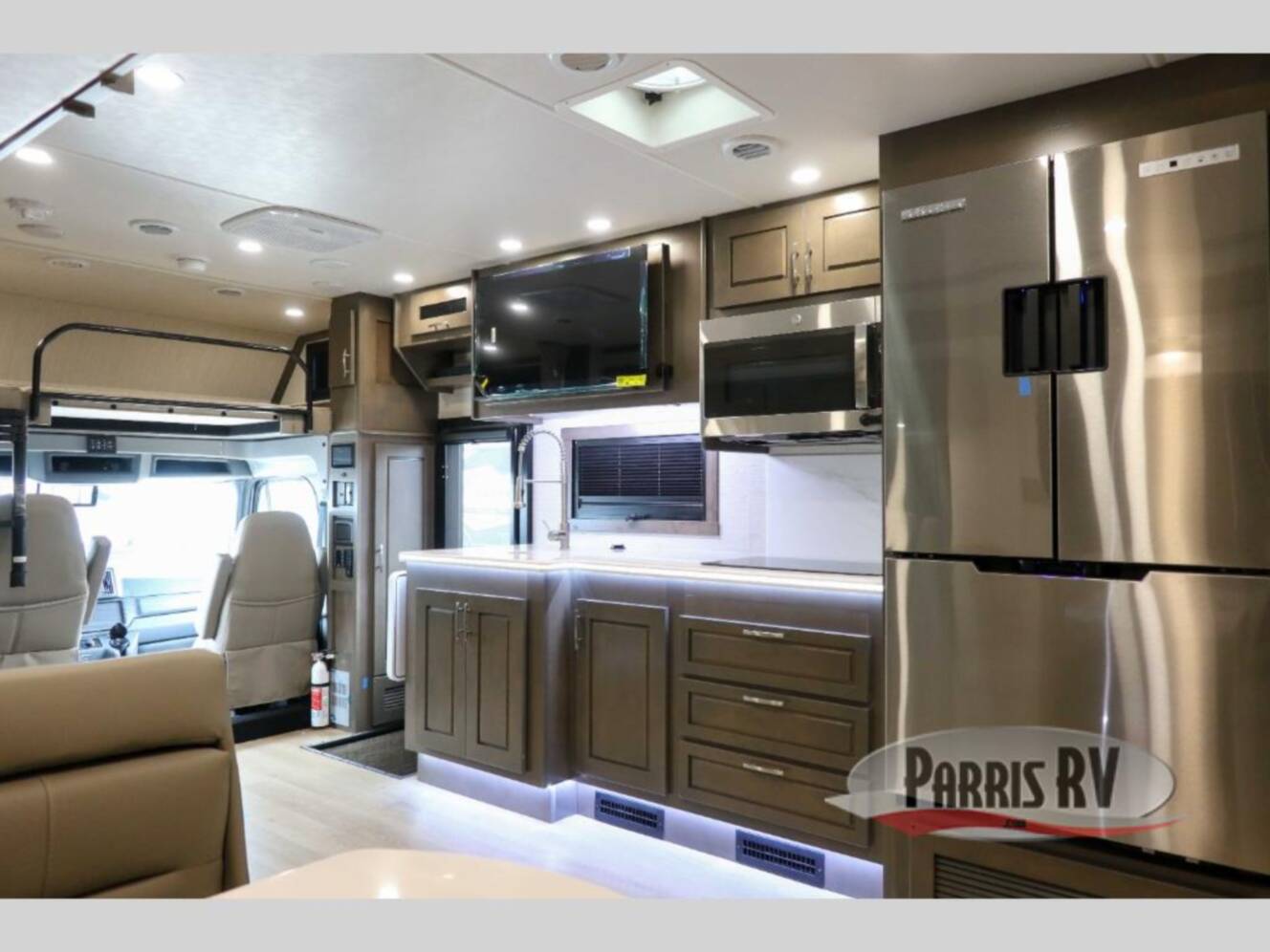 A photo of this 2026 Dynamax DX3 34KD