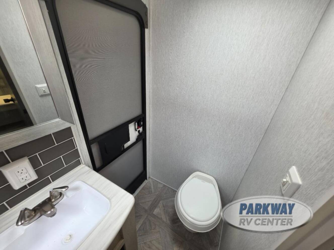 A photo of this 2023 Forest River Rv Salem 32BHDS