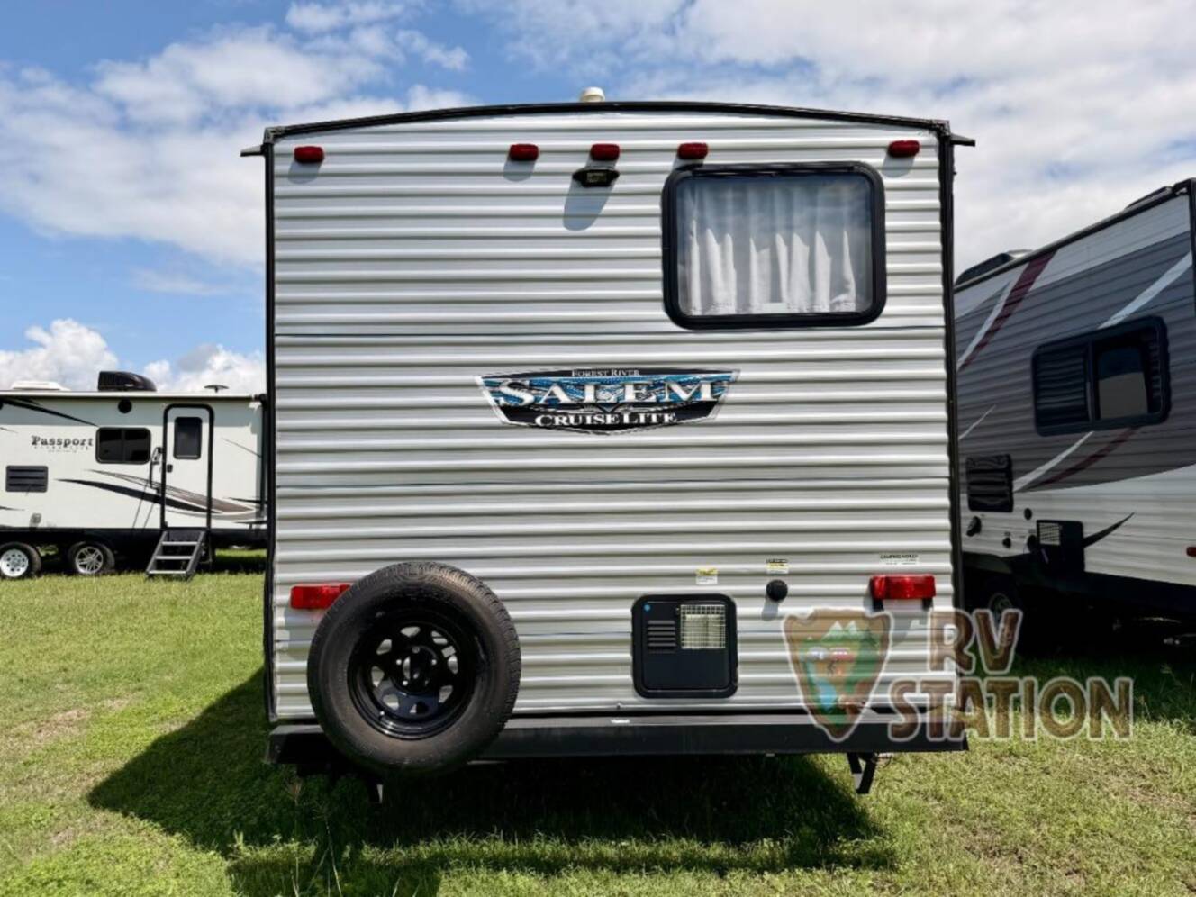 A photo of this 2022 Forest River Rv Salem Cruise Lite 261BHXL