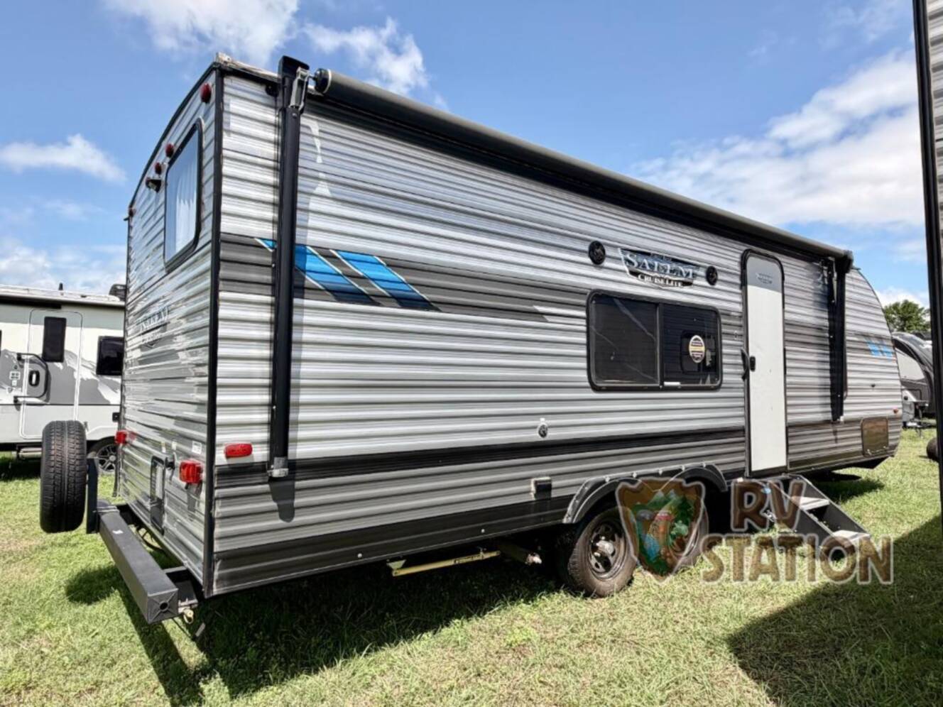 A photo of this 2022 Forest River Rv Salem Cruise Lite 261BHXL