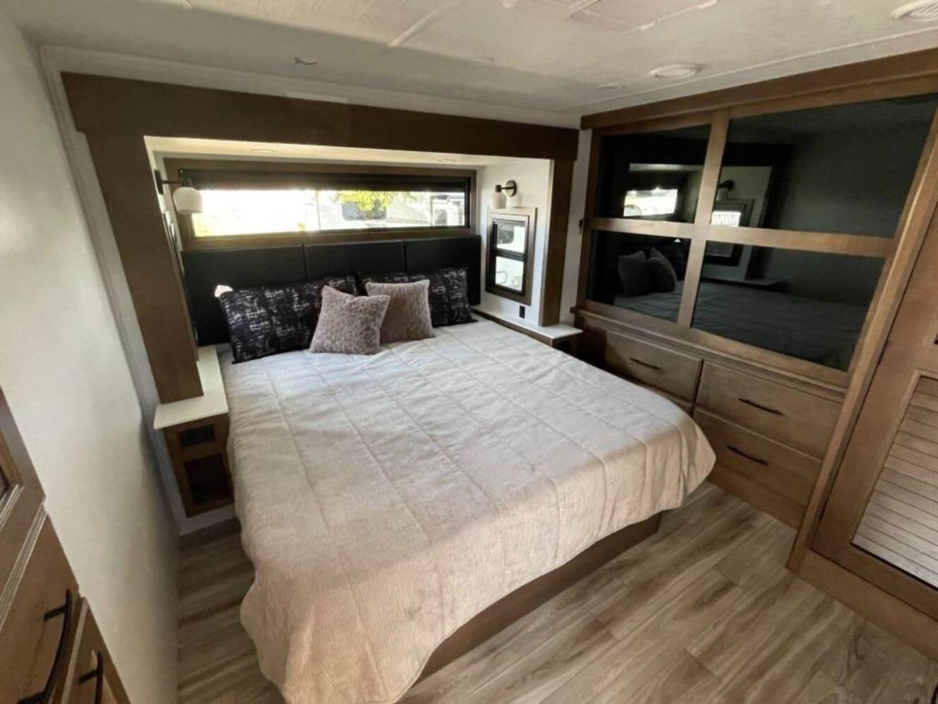 A photo of this 2026 Keystone Rv Montana 3100RL