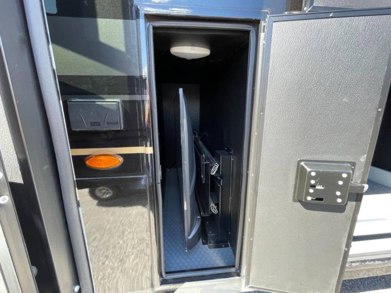 A photo of this 2026 Keystone Rv Montana 3100RL