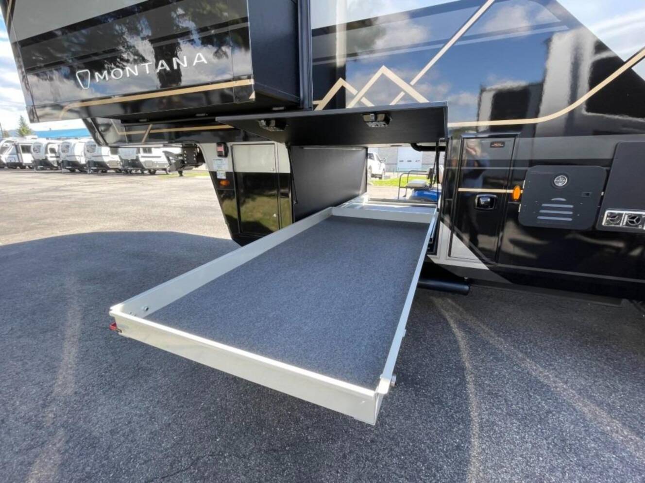 A photo of this 2026 Keystone Rv Montana 3100RL