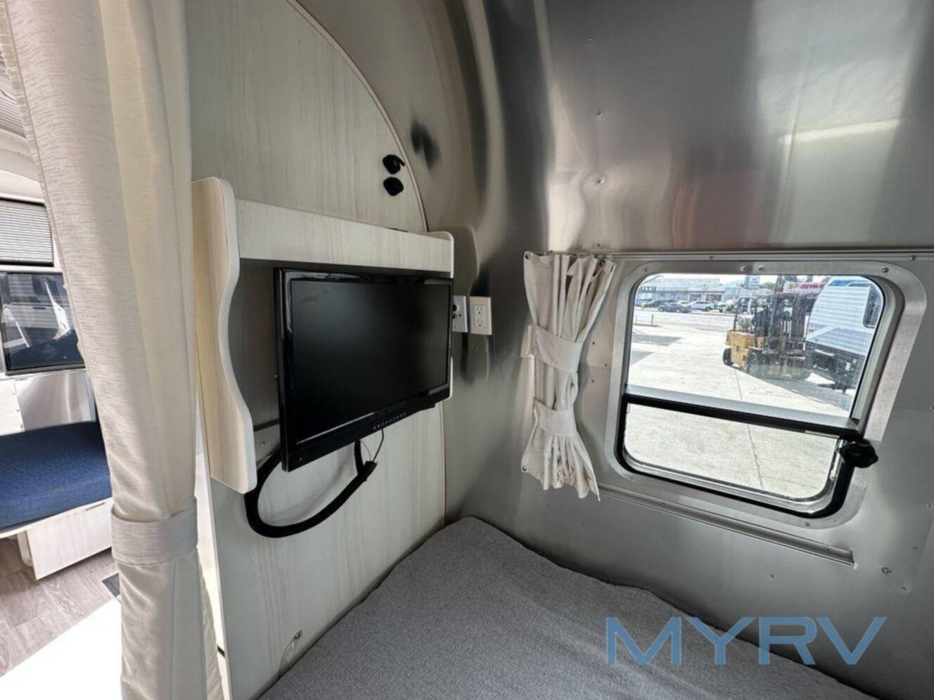 A photo of this 2022 Airstream Bambi 19CB
