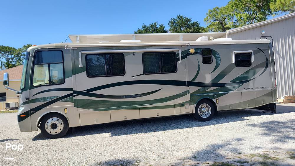2005 Newmar Mountain Aire 3504 in bonita springs FL