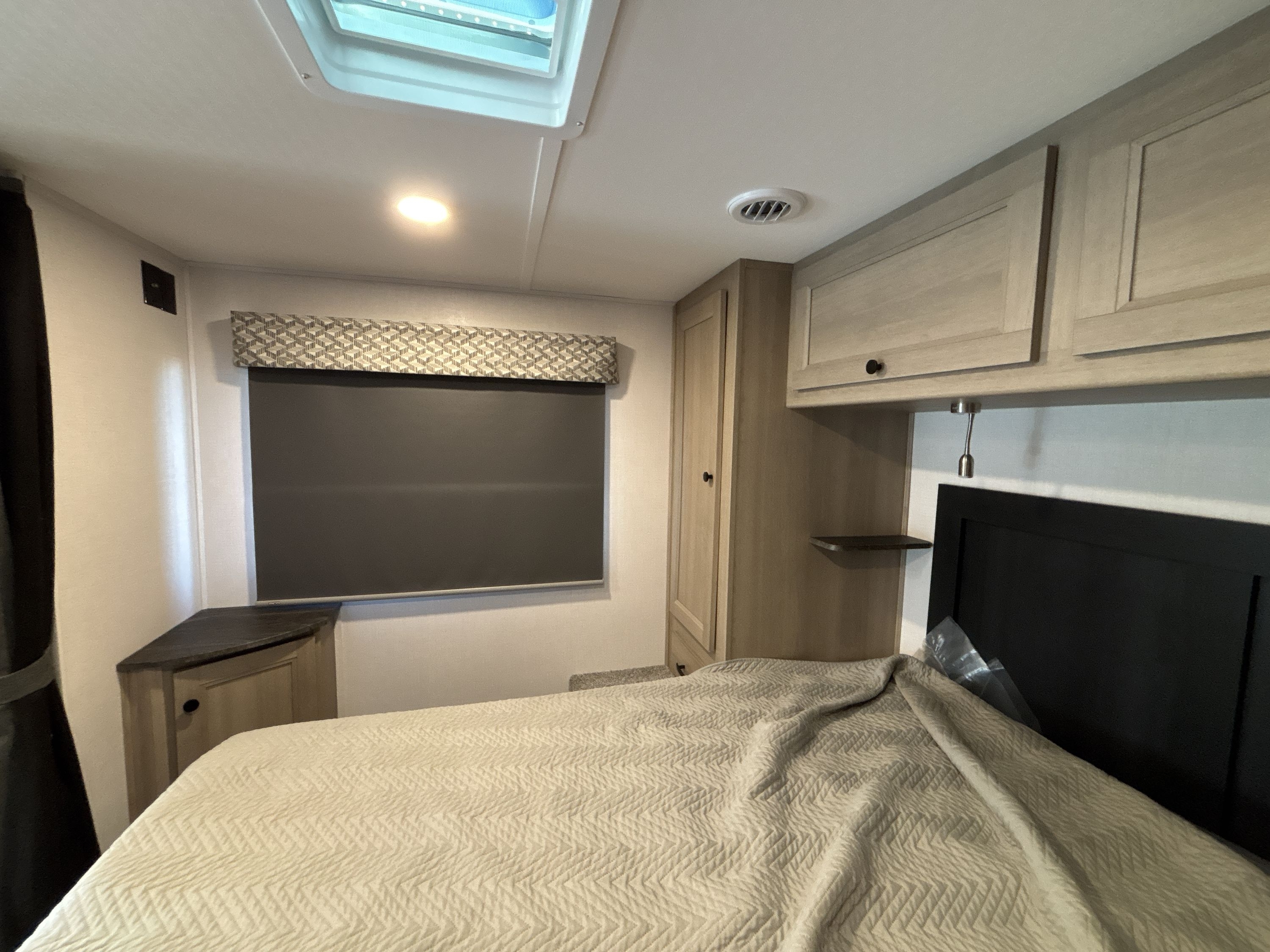 2026 Forest River SUNSEEKER LE 2850SF 2850SLE in rossford OH