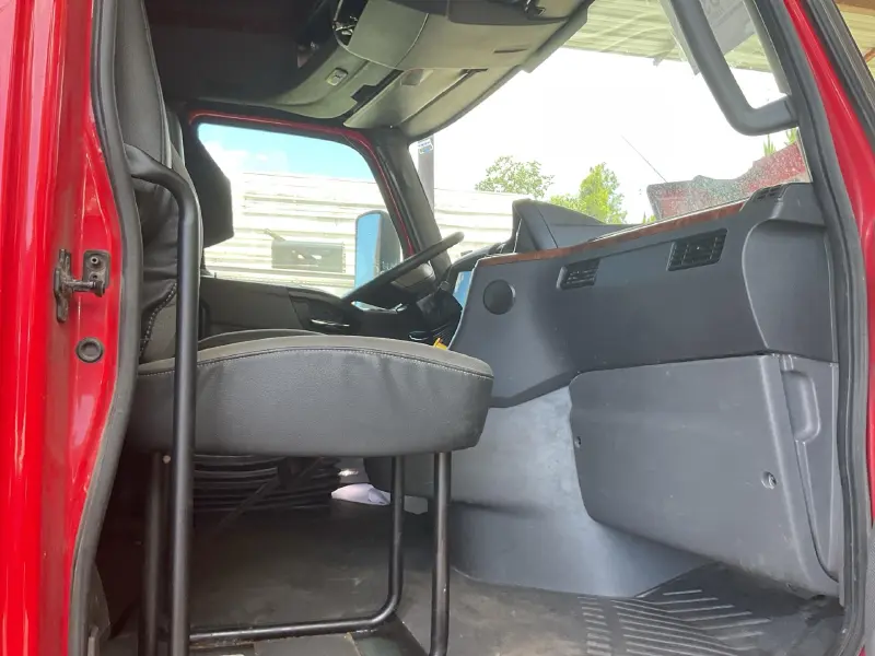 2020 INTERNATIONAL LT625