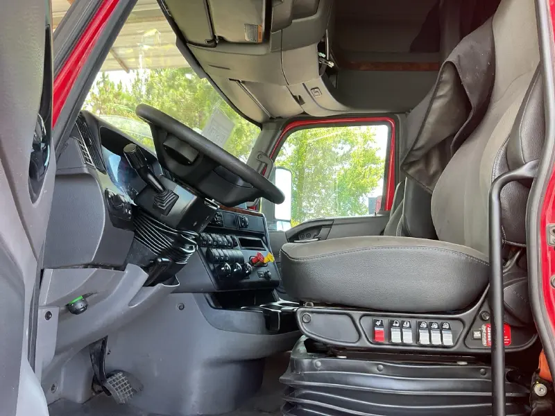 2020 INTERNATIONAL LT625