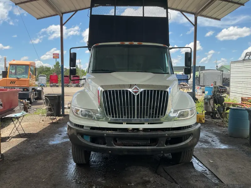 2018 INTERNATIONAL 4300
