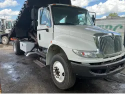 2018 INTERNATIONAL 4300