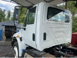 2018 INTERNATIONAL 4300