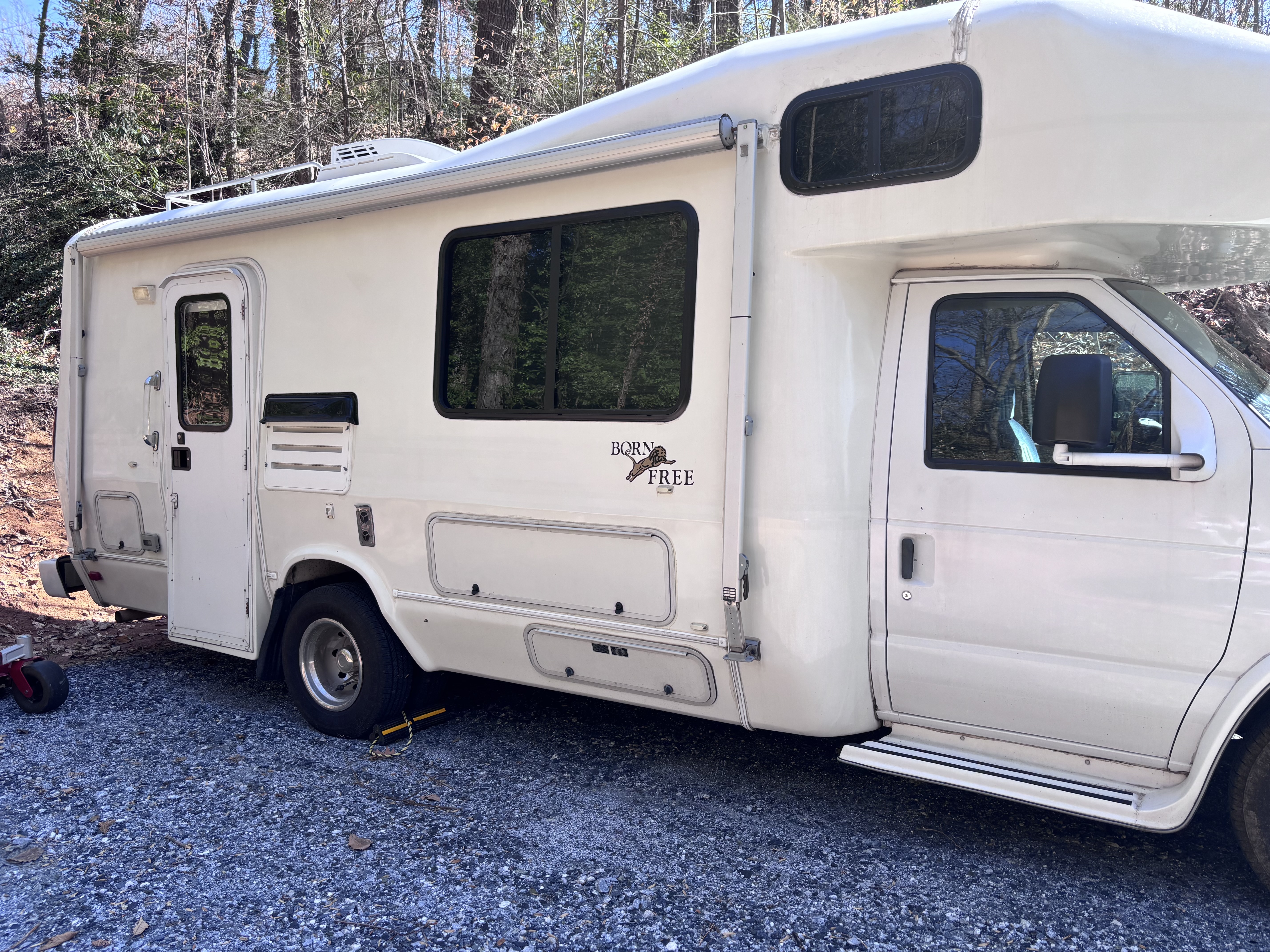 1999 Born Free 24RB in tryon NC